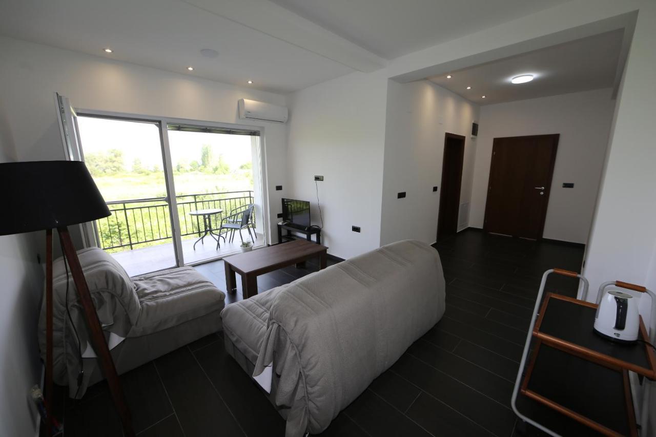 Villa Goriza Prestige โอครีด ภายนอก รูปภาพ