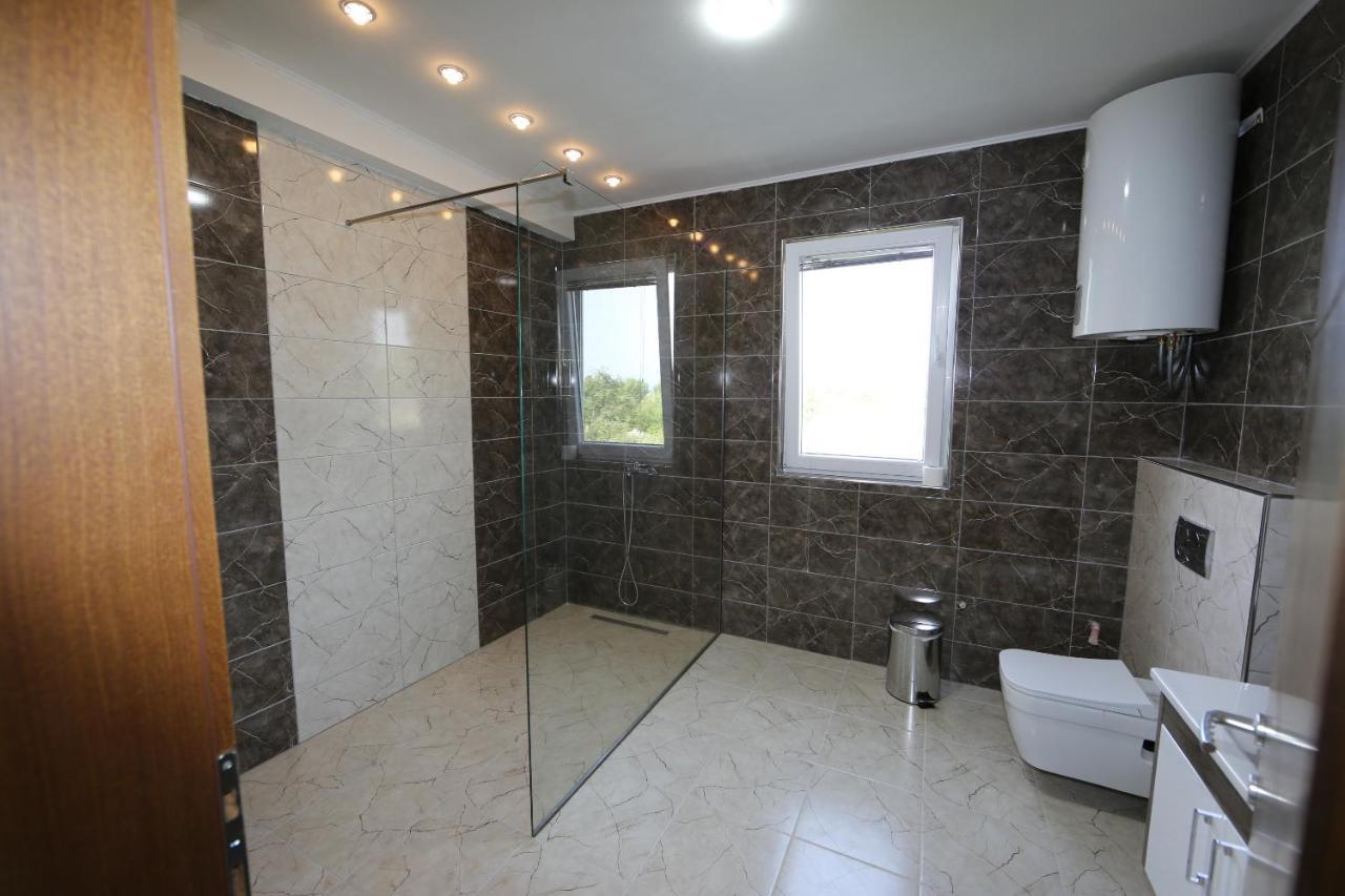 Villa Goriza Prestige โอครีด ภายนอก รูปภาพ